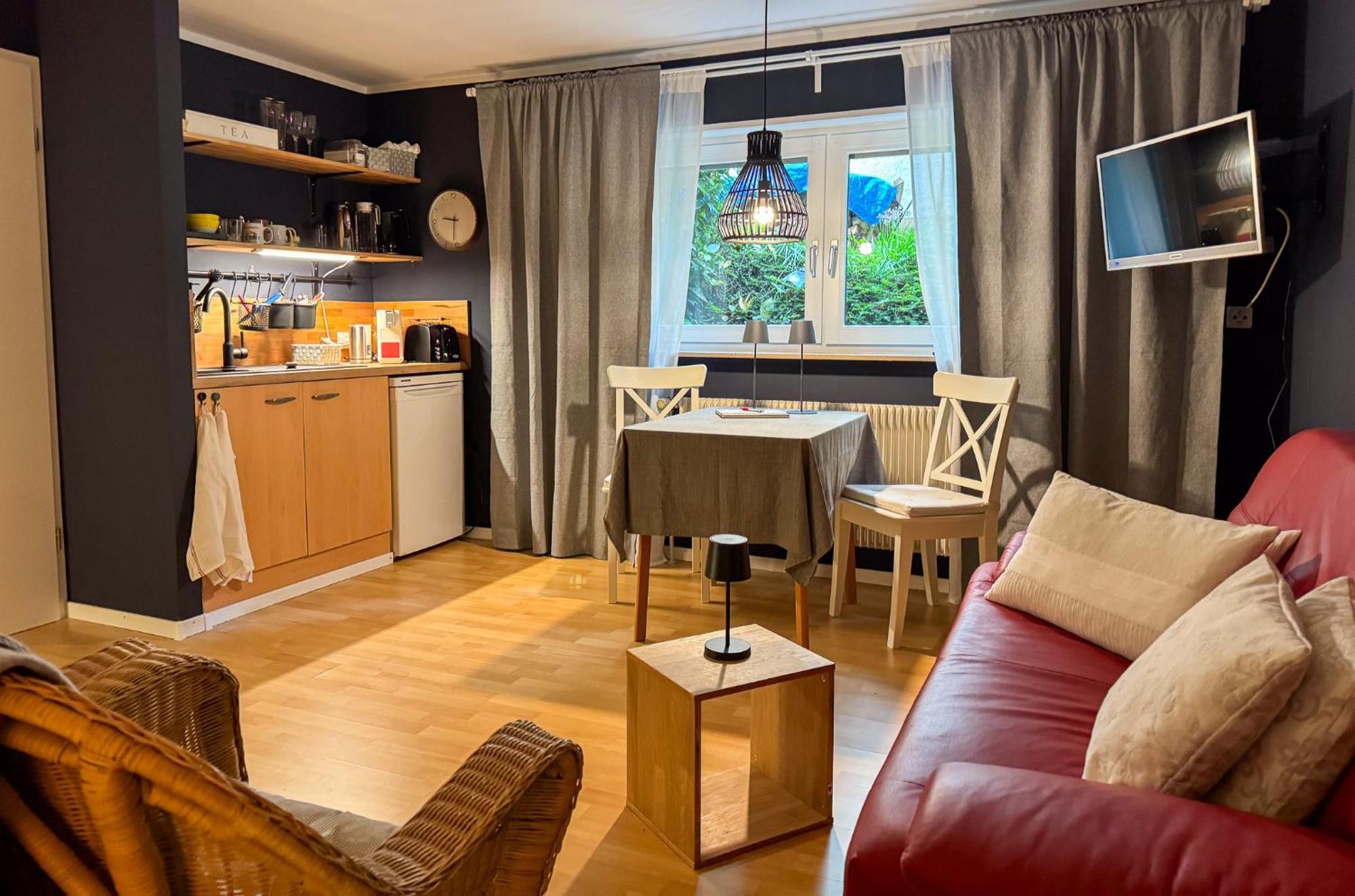 Apartment Parkplatz Garten Rad-Garage Friburgo in Brisgovia Esterno foto